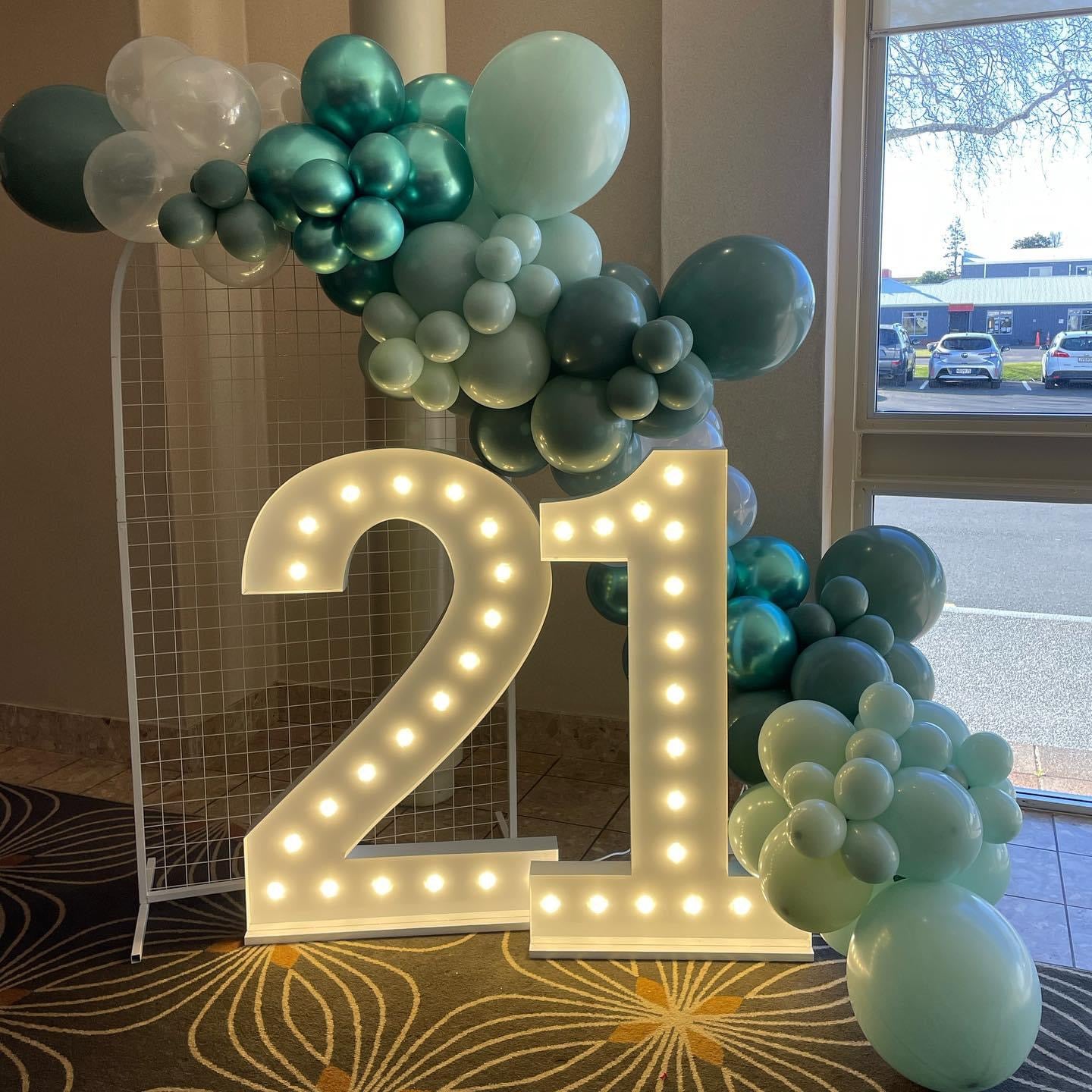 “21” Marquee Lights