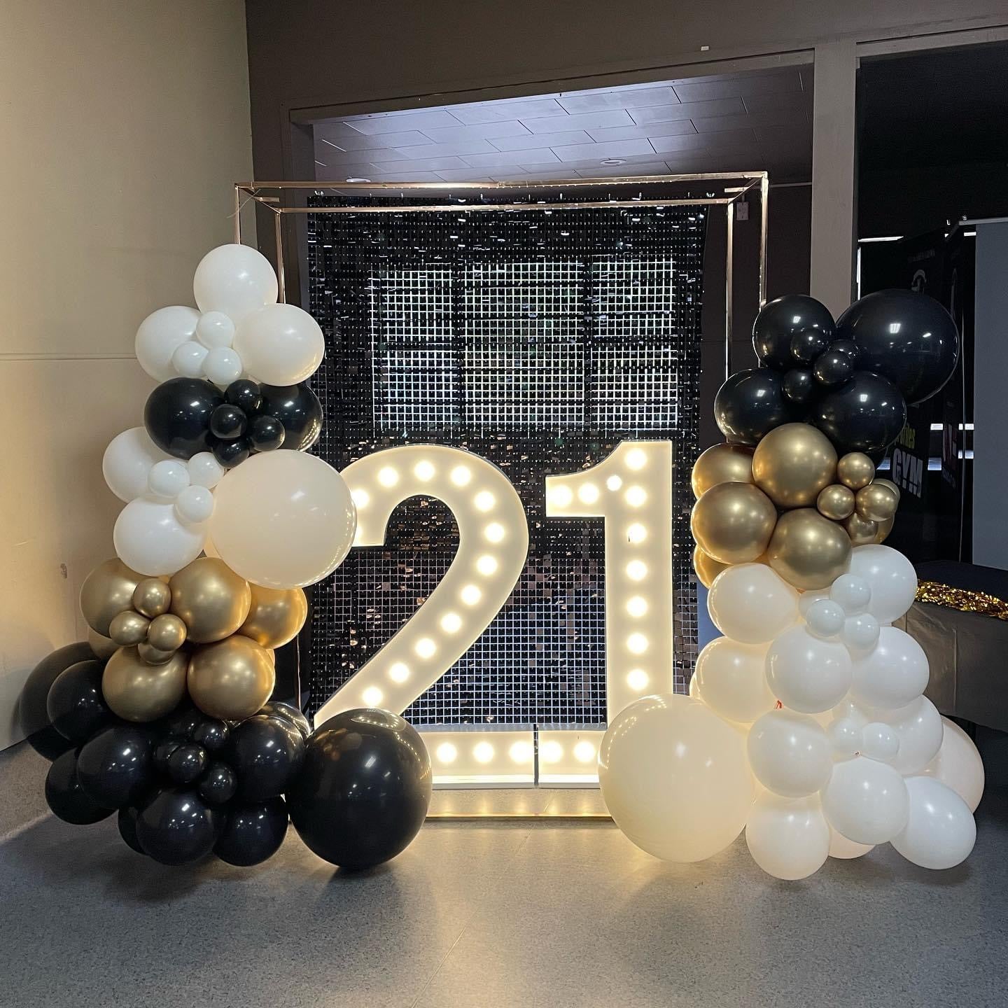 “21” Marquee Lights