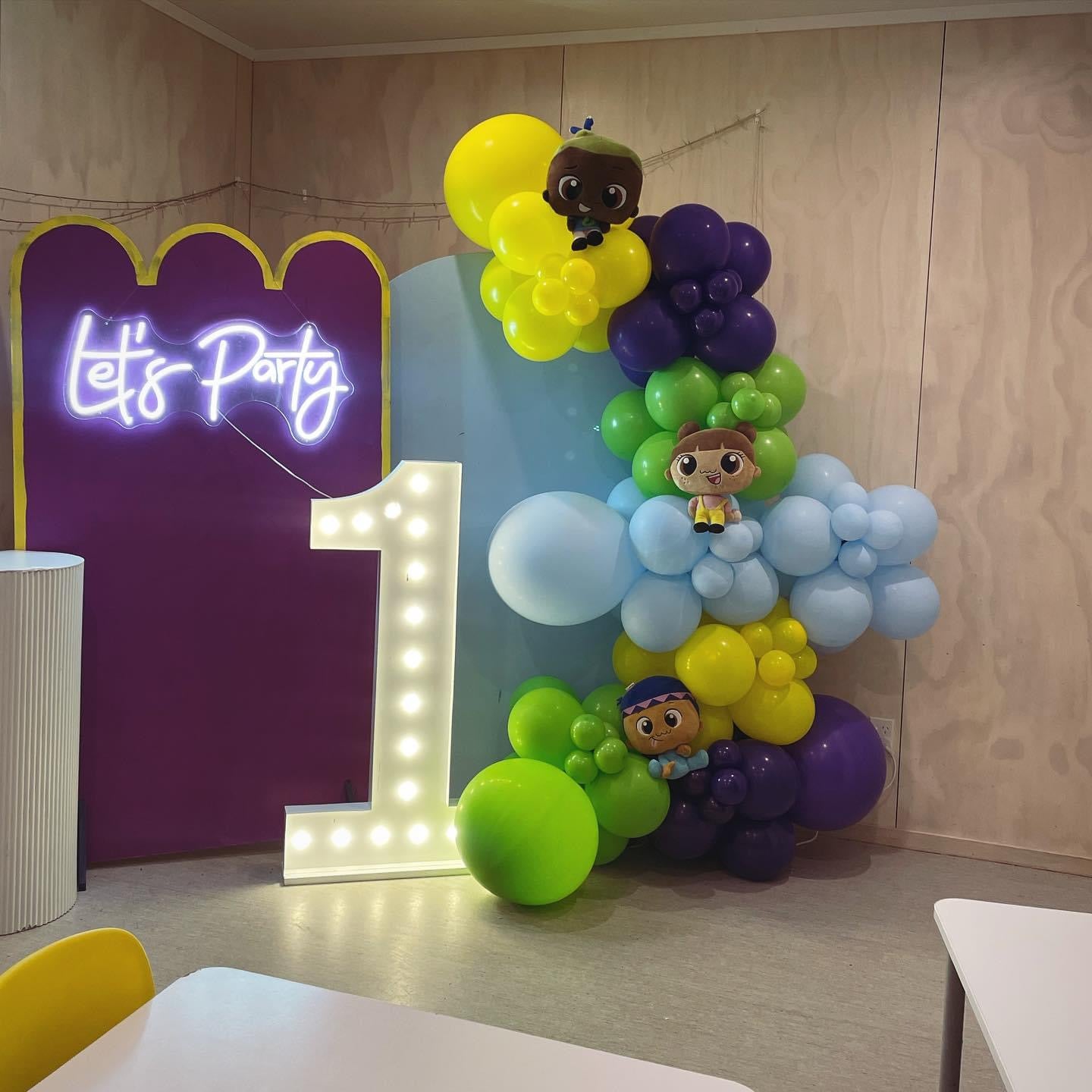 “LETS PARTY” Neon Light